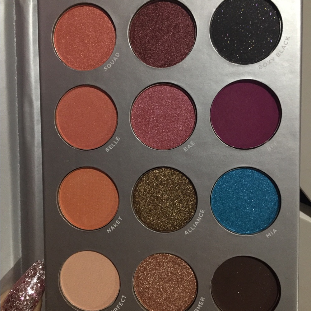 PÜR EYESHADOW & CONTOUR PALETTES